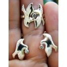 Гарнитур Серебряное Кольцо 15126 / Серебряные Серьги 25126