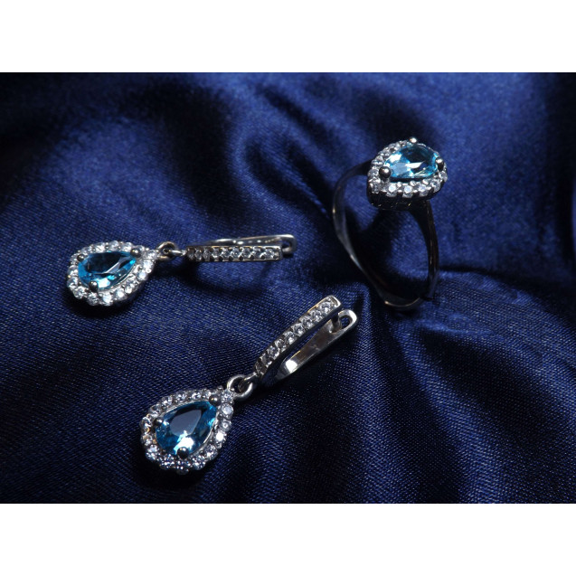 Гарнитур Серебряное Кольцо 15130 / Серебряные Серьги 25130