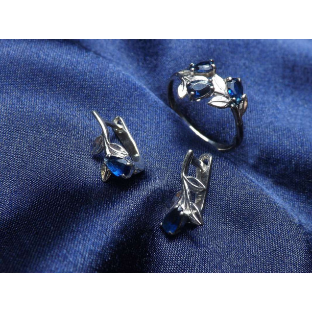 Гарнитур Серебряное Кольцо 15307 / Серебряные Серьги 25307