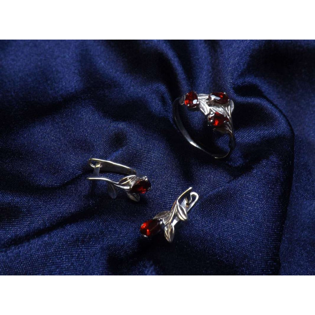 Гарнитур Серебряное Кольцо 15307 / Серебряные Серьги 25307