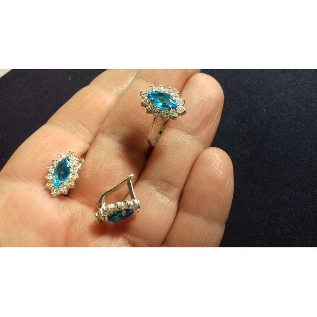 Гарнитур Серебряное Кольцо 15411 / Серебряные Серьги 25411