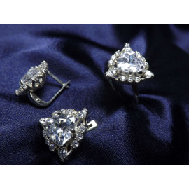 Гарнитур Серебряное Кольцо 15079 / Серебряные Серьги 25079