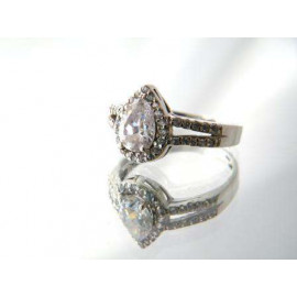 Гарнитур Серебряное Кольцо 15122 / Серебряные Серьги 25122