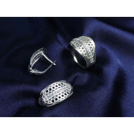 Гарнитур Серебряное Кольцо 15180 / Серебряные Серьги 25180