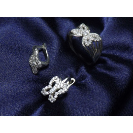 Гарнитур Серебряное Кольцо 15201 / Серебряные Серьги 25201