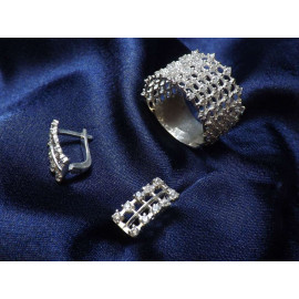 Гарнитур Серебряное Кольцо 15393 / Серебряные Серьги 25393